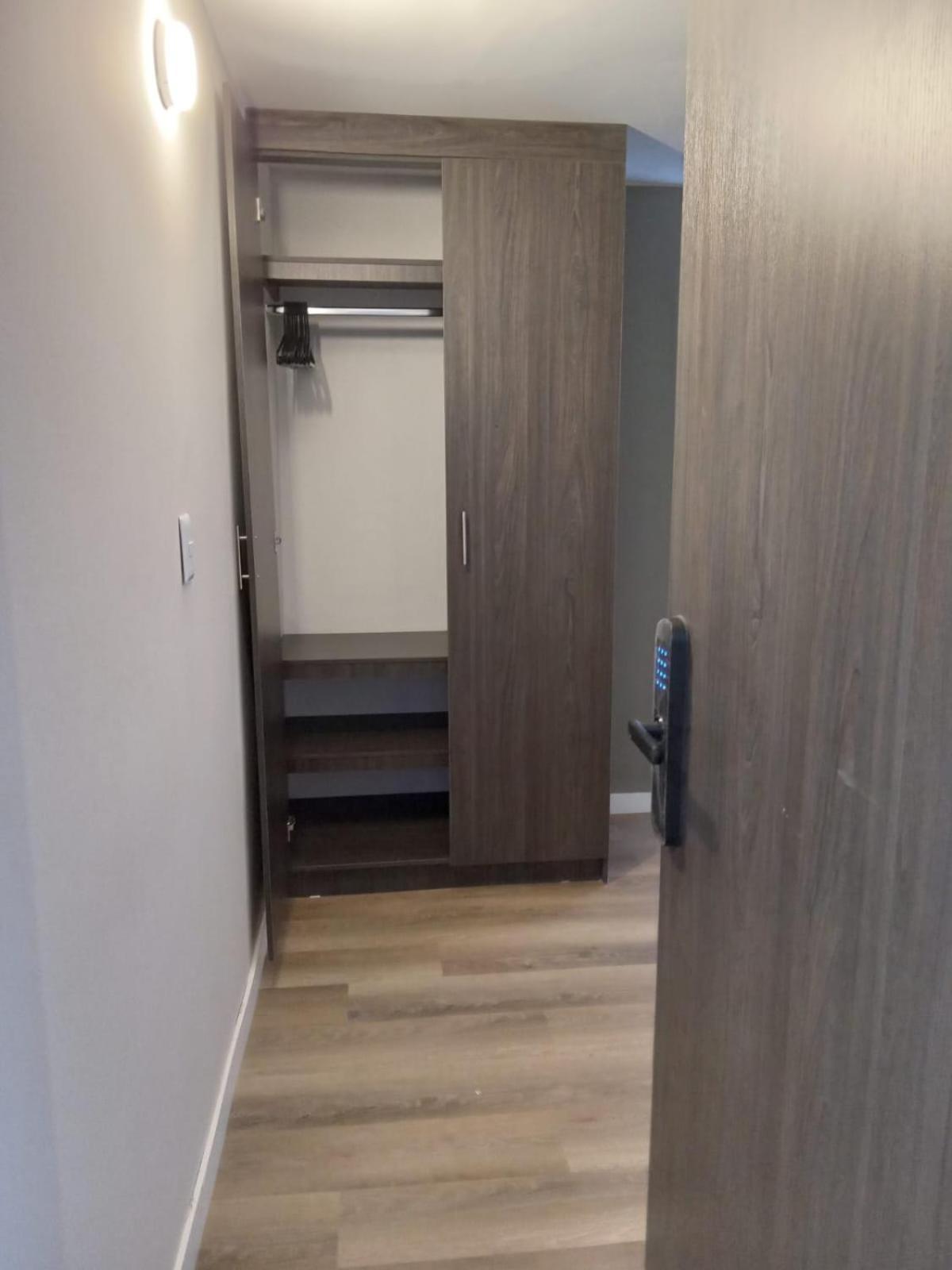 בוגוטה Apartahotel Retiro79 מראה חיצוני תמונה